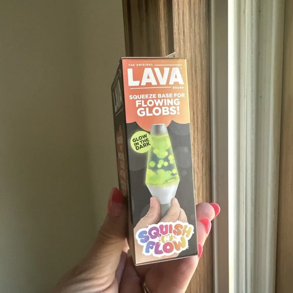 SCHYLLING Lava Squish & Flow Glow in The Dark Purple. Original Lava Lamp